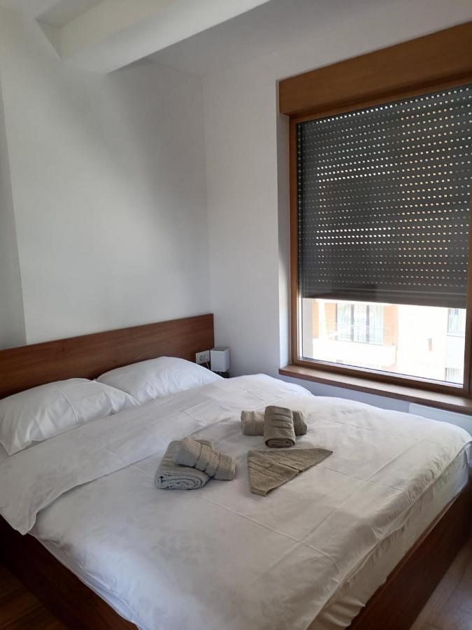 Avram Apartment *