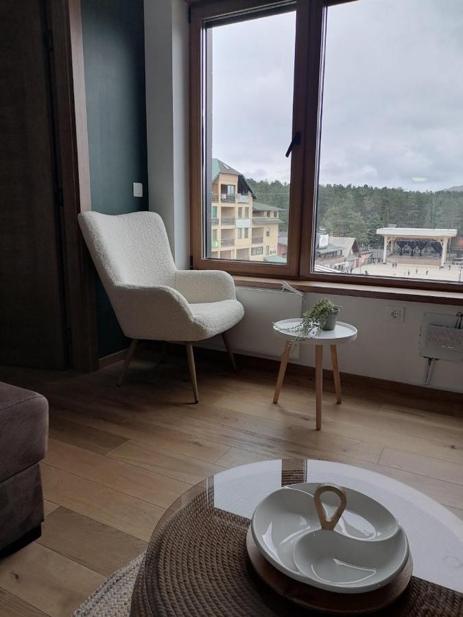 Avram Apartment