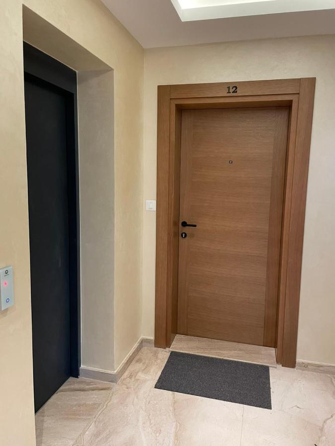 Apartment Avram *